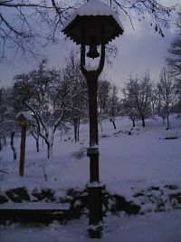 26. Zvonička na vidláku v Moníně.