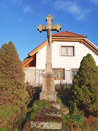 4. Kříž z roku 1885 ve Vladyčíně