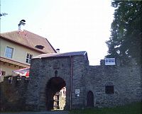hrad a zámek Klenová