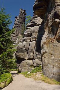 Dominanta a nejvyšší skála Teplických skal, Skalní koruna