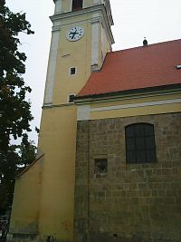 Kostel svatého Václava (Pohled ze zahrady)