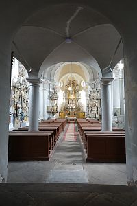 interier Kostel Povýšení svatého Kříže (Choustníkovo Hradiště)