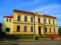 Škola (Hořiněves)