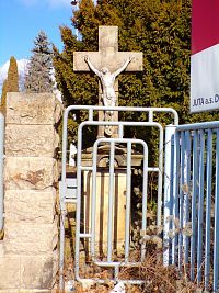 Kříž u areálu JUTA (Jaroměř)
