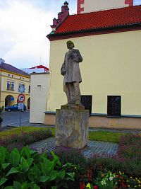 Pomník F. L. Věka (Dobruška)