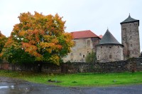 Hrad Švihov v podzimním dešti