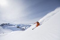 Ryzí sněhová zábava v lyžařských střediscích Stubaiského údolí