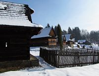 Štěpánská koleda ve Dřevěném městečku ve skanzenu v Rožnově pod Radhoštěm