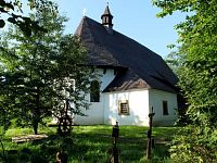 Kostel sv. Trojice (c) Archiv Turistického informačního centra Valašské Meziříčí