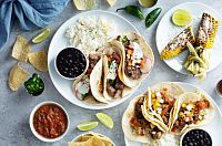 Průvodce mexickým pouličním jídlem: Od tacos po tamales