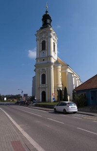 Kostel v Čejkovicích