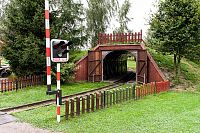 Zahradní železnice je vybavena tunelem