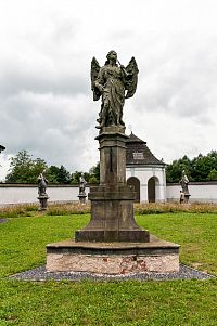 Anděl smrti na Dolním hřbitově