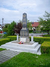 Pomník v Kozlovicích