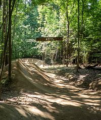 Tratě s vítací vývěskou Šumperk – Dirtpark Kotel