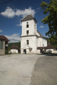 Kostel sv. Jan Křtitele v Raškově