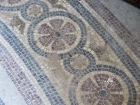 Zbytky mozaikové podlahy