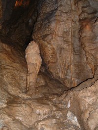 Jeskyně Na pomezí