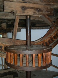 Větrný mlýn v Kuželově - interiér mlýna