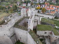 Výhled z věže na hrad