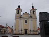 Chrast - kostel Nejsvětější Trojice