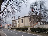 Kostomlaty nad Labem - kostel sv. Bartoloměje se zvonicí