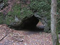 Čertova branka, pozůstatek mohutné tunelové jeskyně