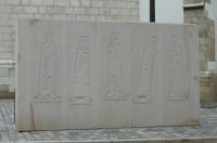 Zadní část vstupní stěny s vyobrazením pěti svatých, kteří mají spojitost s kostelem sv. Jakuba