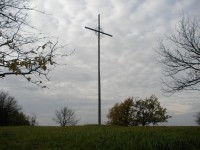 Kříž na kopci Žerotín 321 m.n.m.