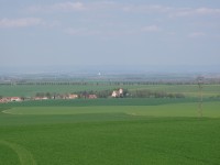 Pohled ze Štátule na obec Vřesovice