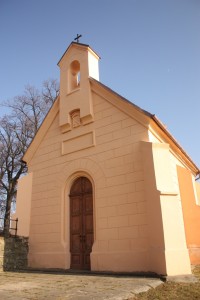 Kaple s hrobkou v Dobromilicích, místo odpočinku hrabat Bukuwků z Bukuwky