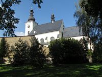 dominantní kostel sv.Bartoloměje