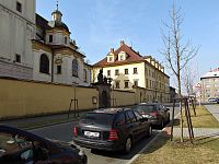 zámek a kostel