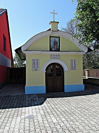 Karolín - kaple sv.Floriana a Panny Marie