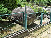Vidče - kamenná koule
