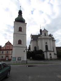 Kostel sv,Františka s oddělenou zvonicí