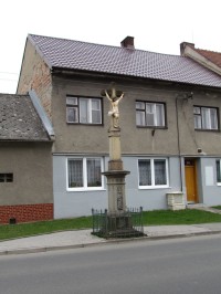 kříž v obci