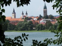 Kolem pohádkového centra Telče po březích rybníků