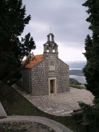 Smrdan Grad - kostelík