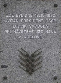 pamětní deska přiomínající návštěvu Ludvíka Svobody
