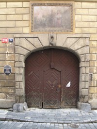 Vstupní portál domu U Voříkovských