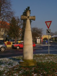 kříž na křižovatce