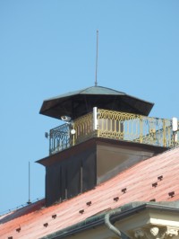 Teráska na střeše budovy s kamerovým systémem