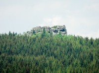 Pytlácké kameny ze silničky z osady Jizerka do Smědavy, přiblížení