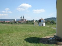 Pohled ke Krzeszówu od kapličky XVII. zastavení