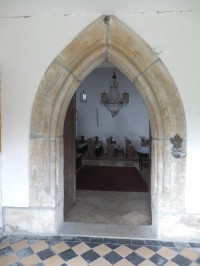 Pozdně gotický portál ze 14. století
