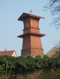 Zvonice ze zámeckého parku, zoom