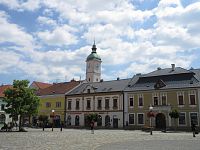 Mariánské náměstí - vpravo je dům U Sovy, vzadu věž staré radnice