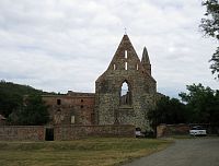 Dolní Kounice, klášter