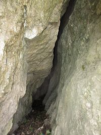 Jeskyně pod hradem